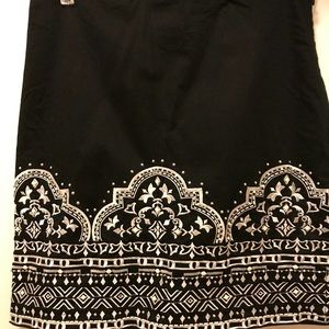 White House/Black Market Skirt Size 8